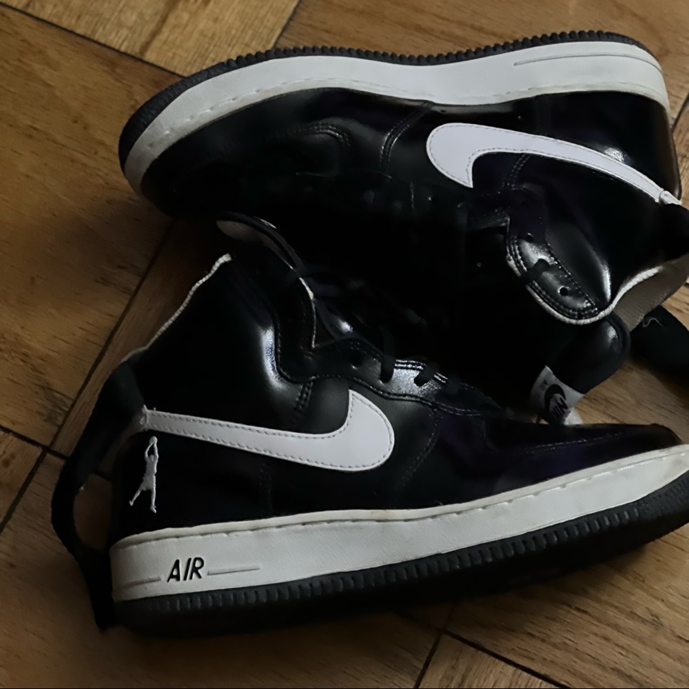 Nike Sheed Air Force 1s patent leather size mens 10.5